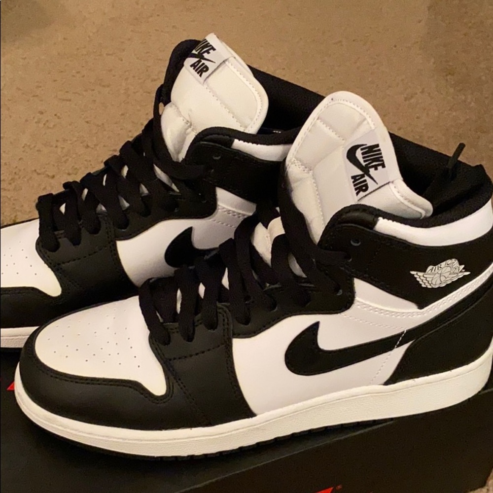 Jordan Retros 1 HG Size 7.5 or 6Y - Brand New